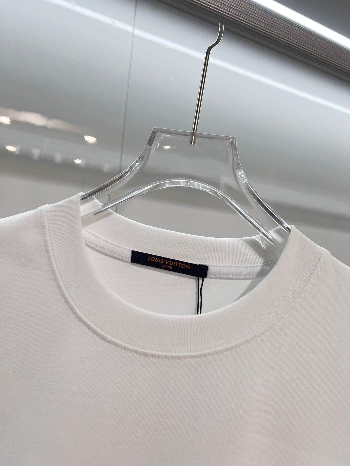 Front and back color blocked embroidered T-shirt with ten thousand stitches