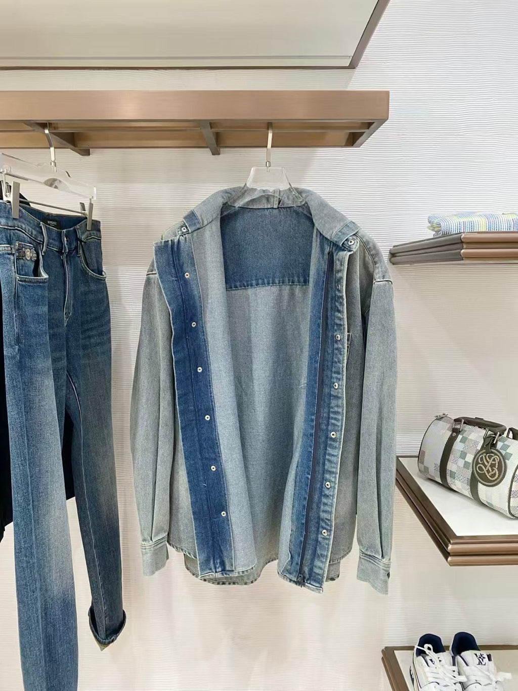 New washed hooded denim jacket