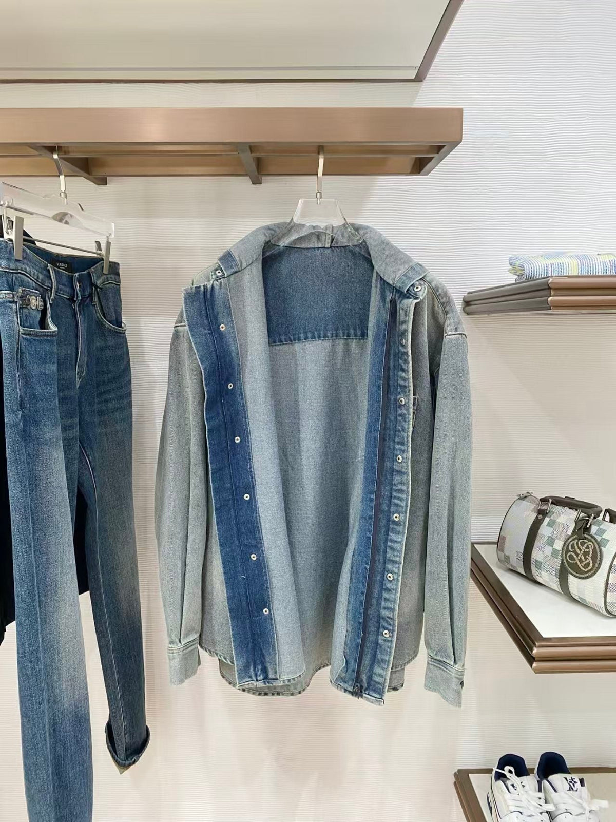 New washed hooded denim jacket