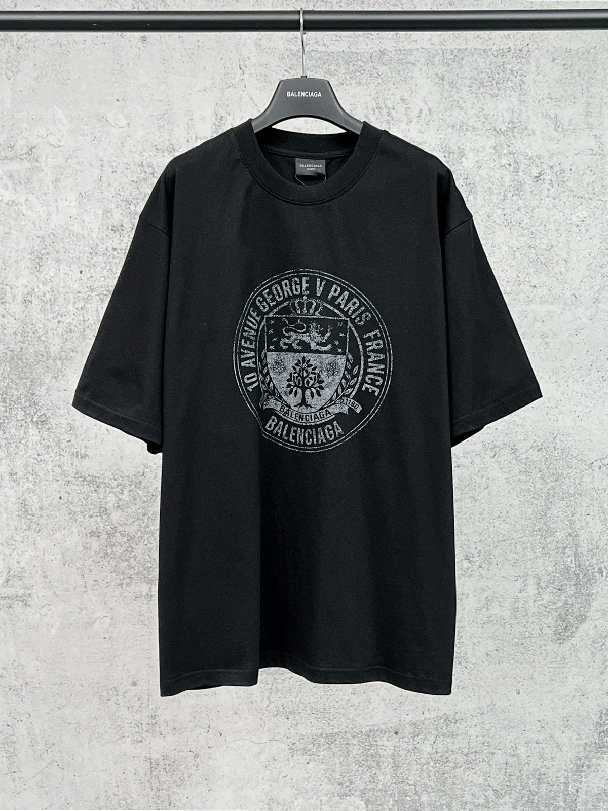 New Front Retro Badge Icon Printed T-shirt