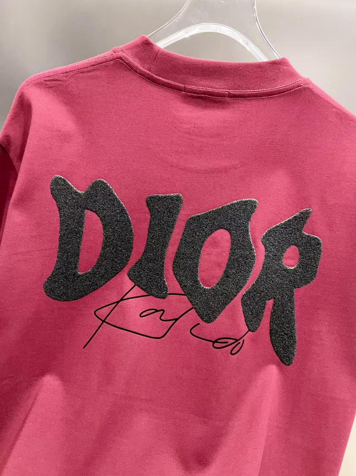 New letter sticker short sleeved shirt