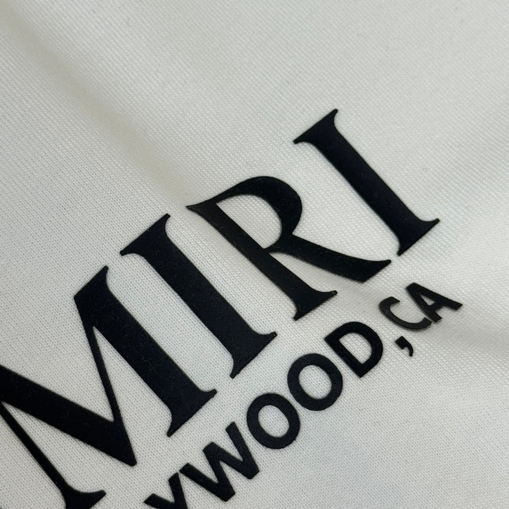 Latest short sleeved round neck T-shirt