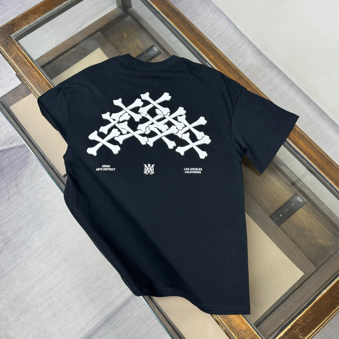 Latest short sleeved round neck T-shirt