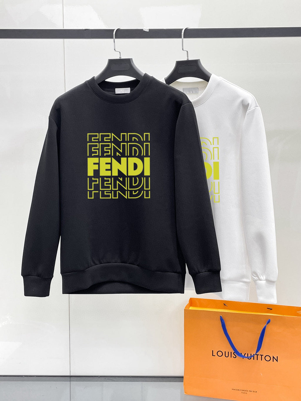 Latest long sleeved round neck sweatshirt 13