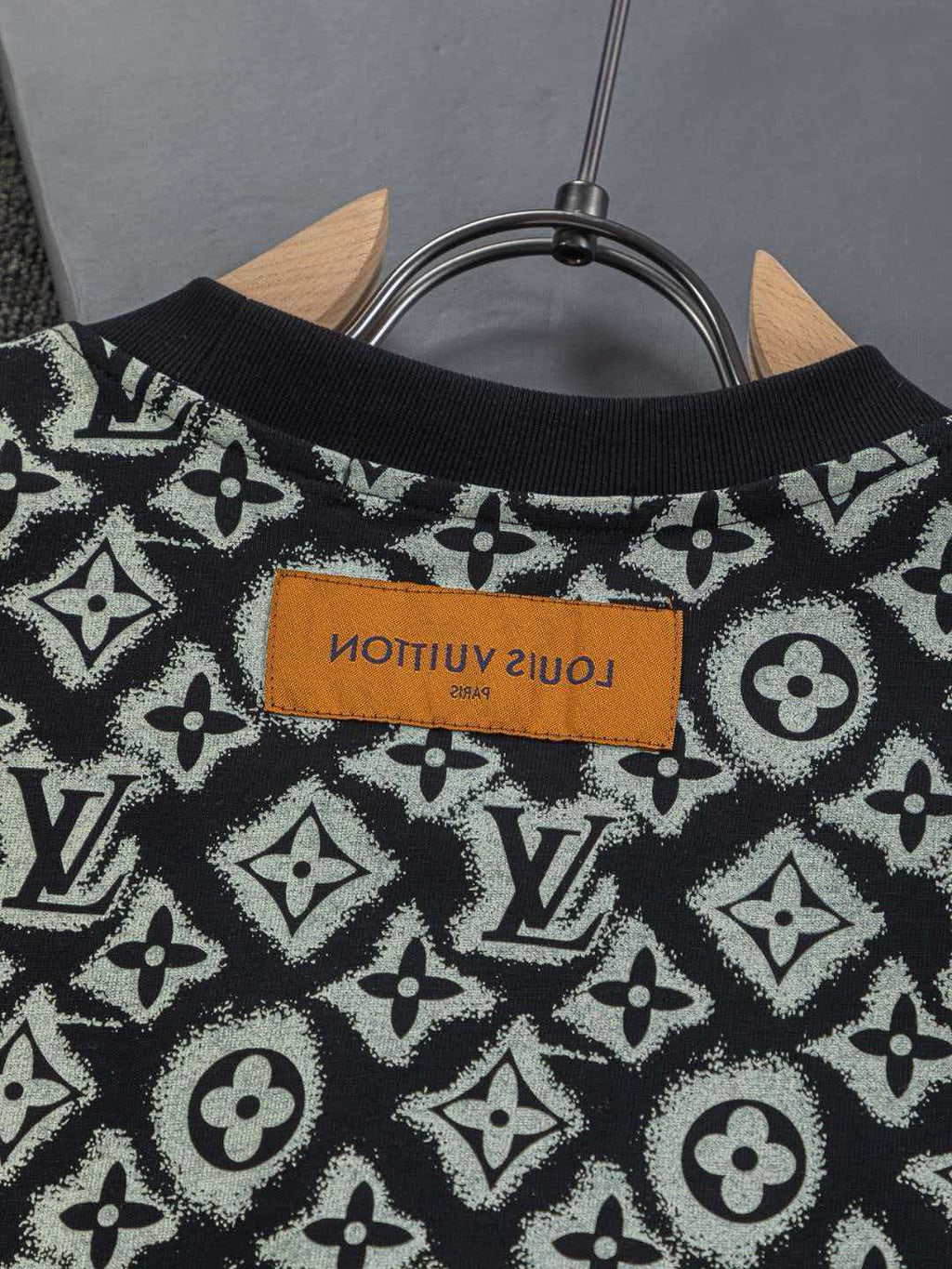 Full printed jacquard vintage letter logo printed round neck short sleeved T-shirt,