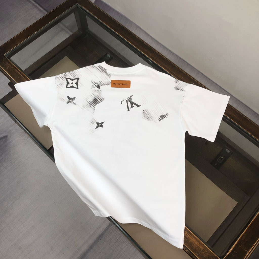 Latest versatile short sleeved T-shirt for both men and women