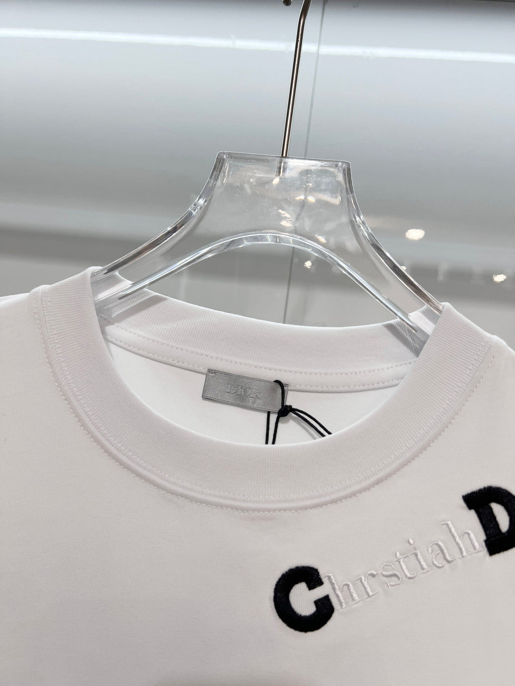 New slogan embroidered logo short sleeved shirt