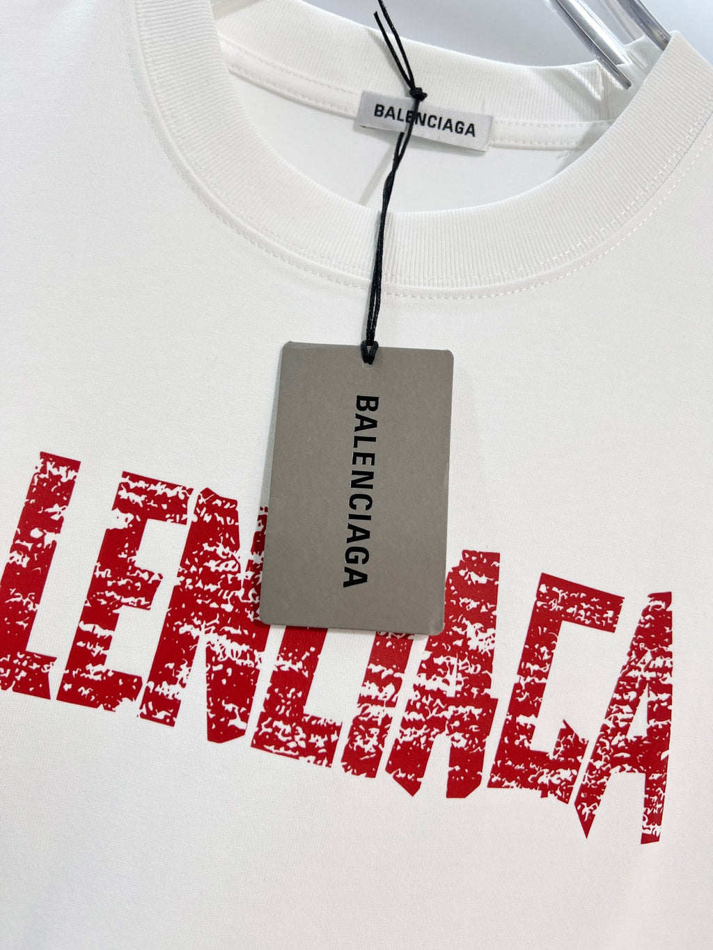 Wear and tear double-B printed letter round neck T-shirt