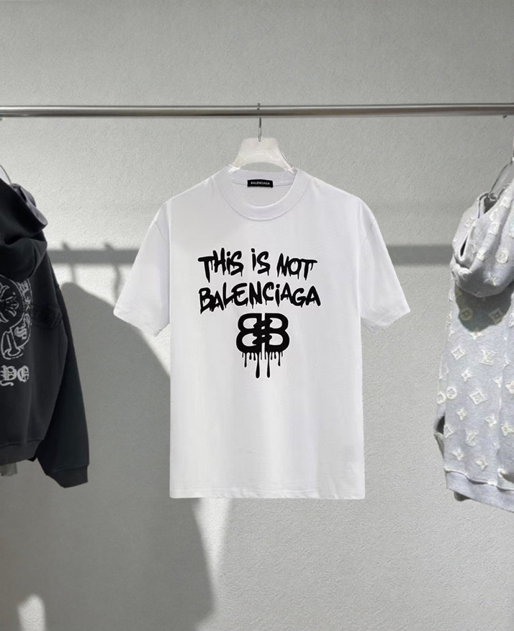 Chest sticker printed logo round neck short sleeved T-shirt 8