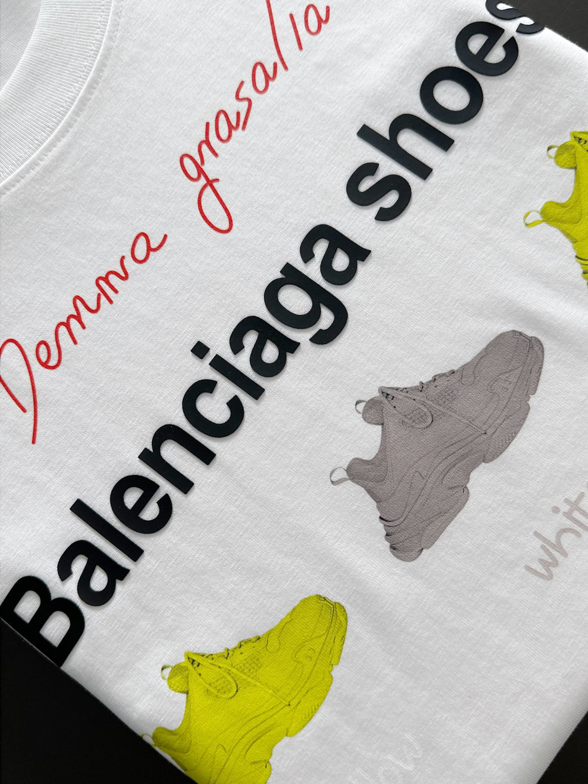 Latest printed short sleeves