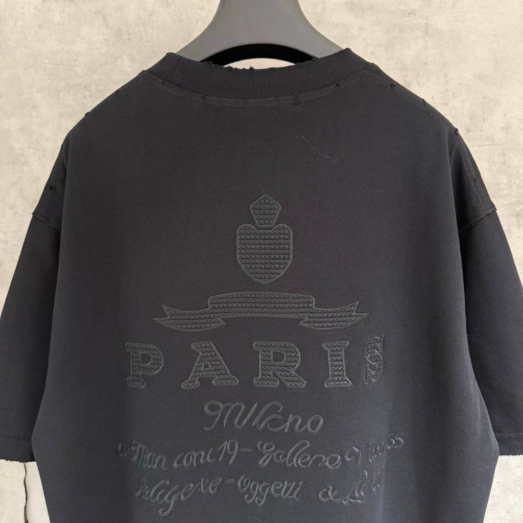 Front three-dimensional embroidery and back cloth embroidery T-shirt