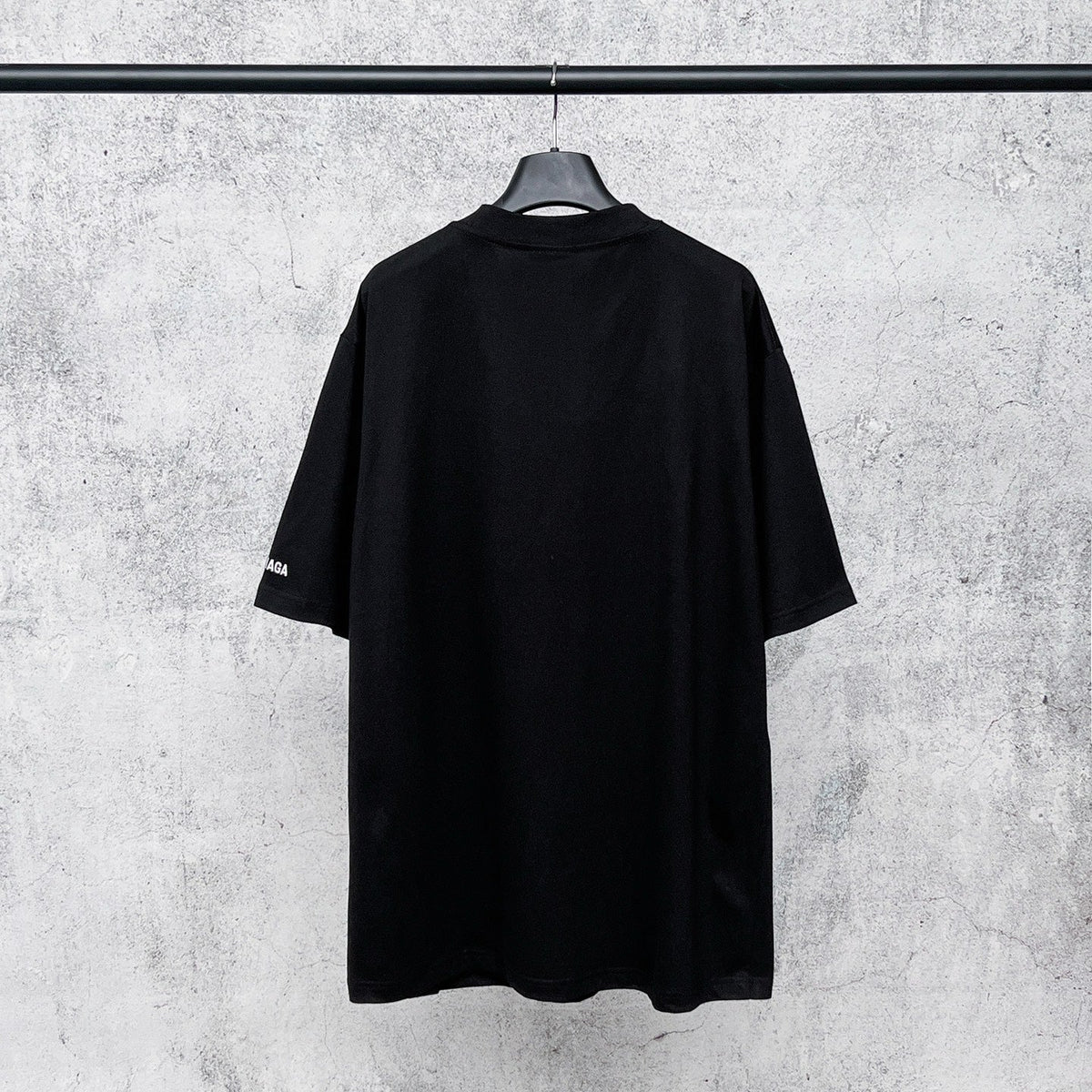 Embroidered letter short sleeved T-shirt