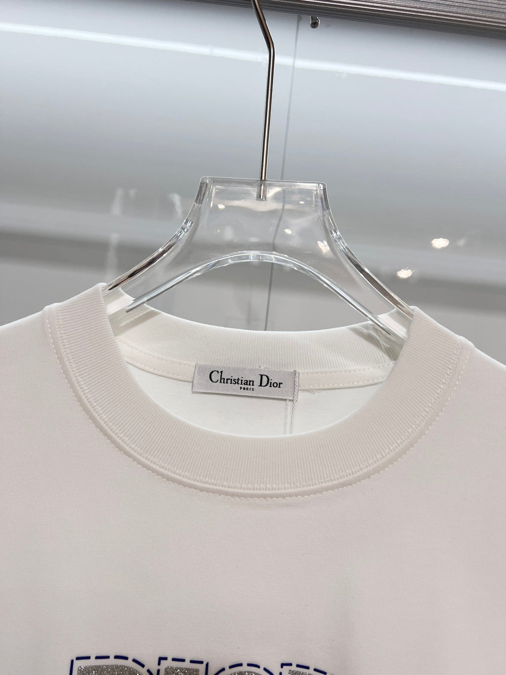 Matte splicing offset letter round neck T-shirt