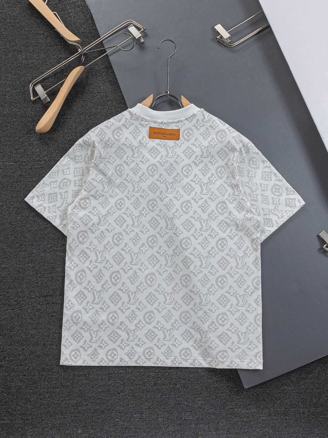 Full printed jacquard vintage letter logo printed round neck short sleeved T-shirt,