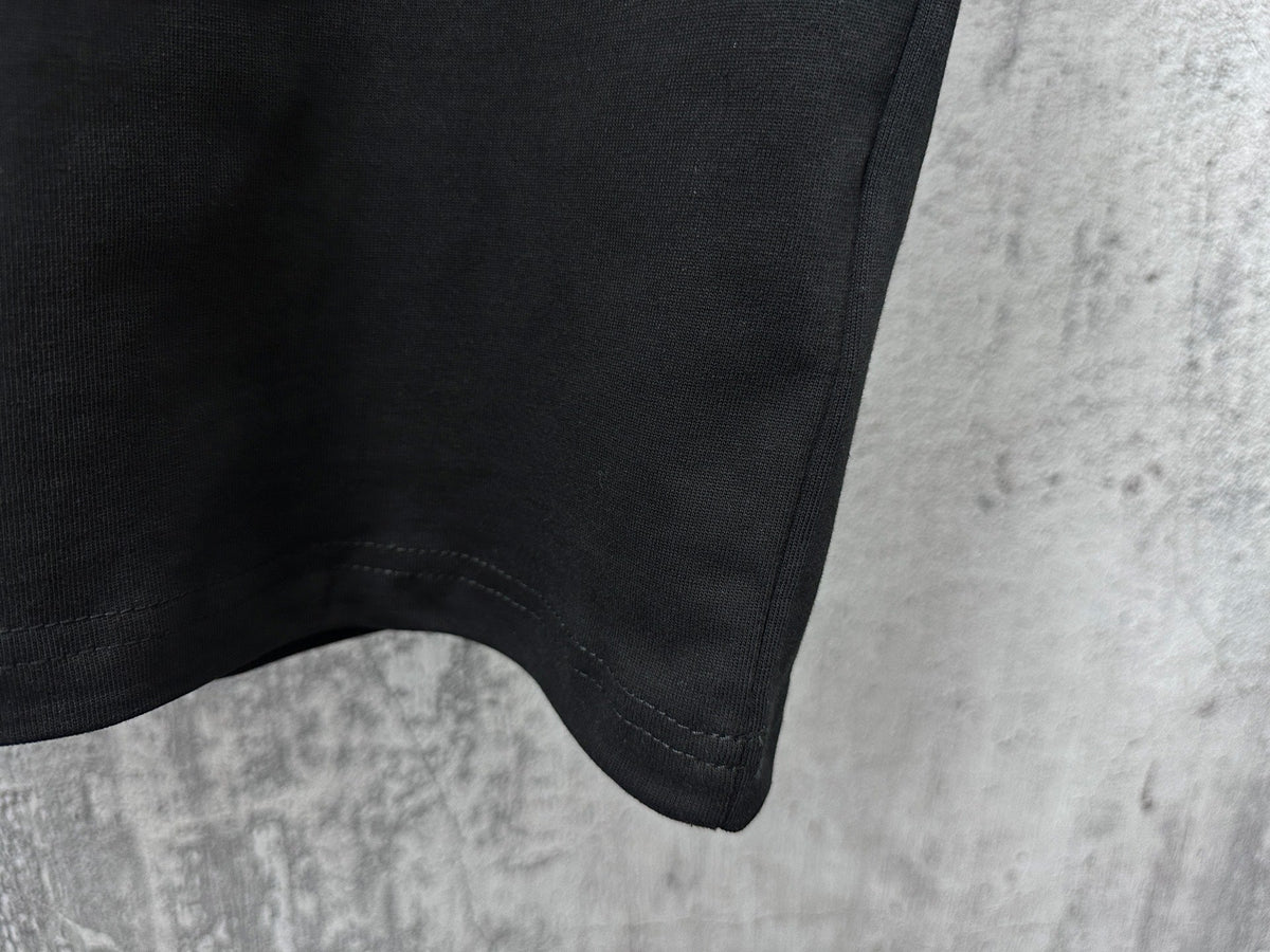 Embroidered collar, small leather pocket, short sleeved, unisex