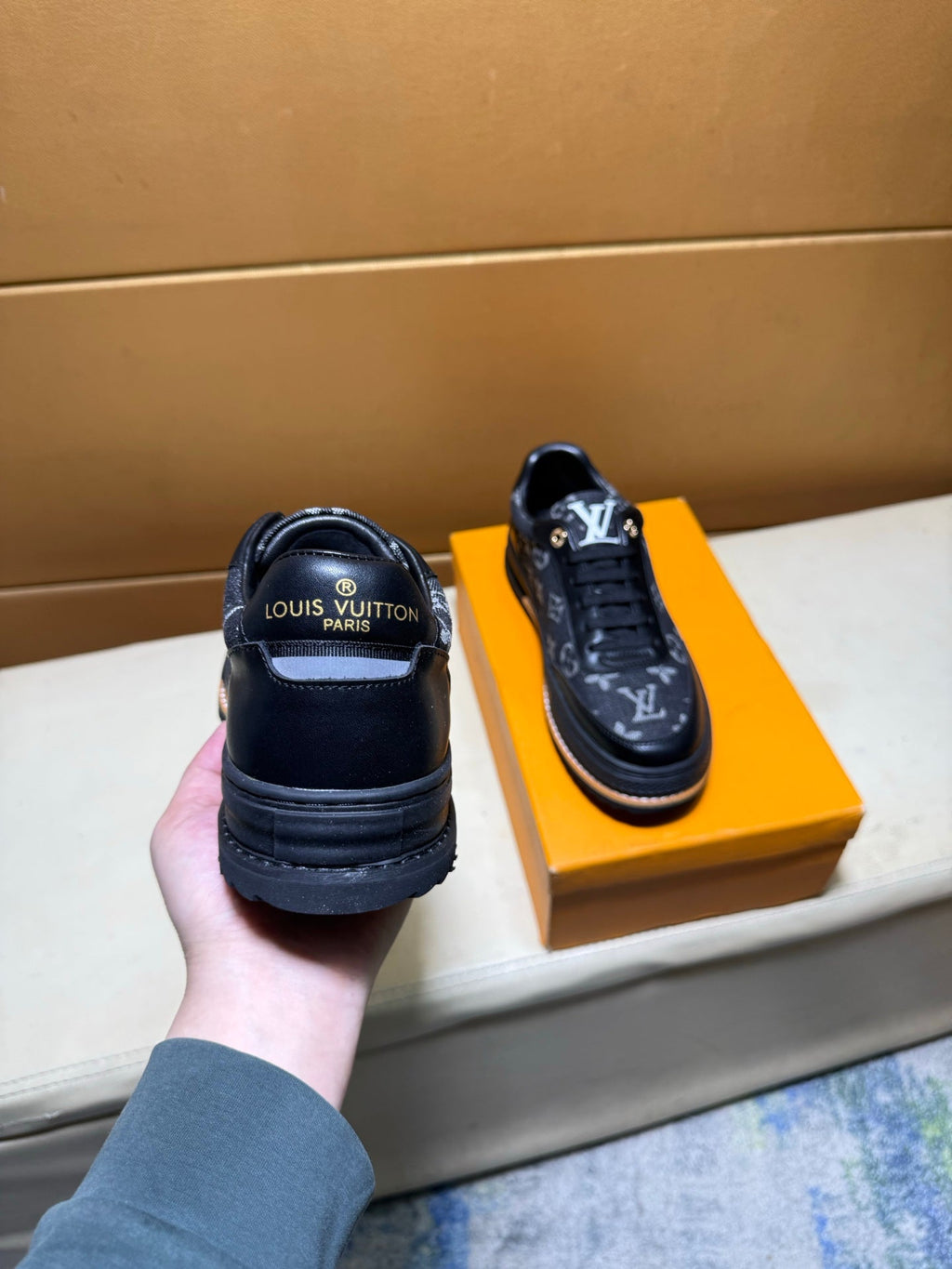 🏃 Casual shoes are a must-have for trendy men