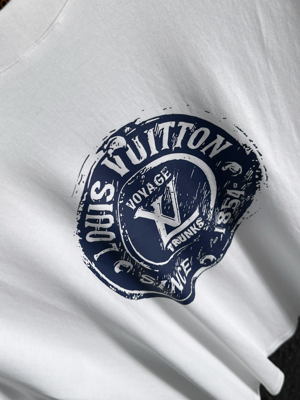 Summer new round neck short sleeved shirt