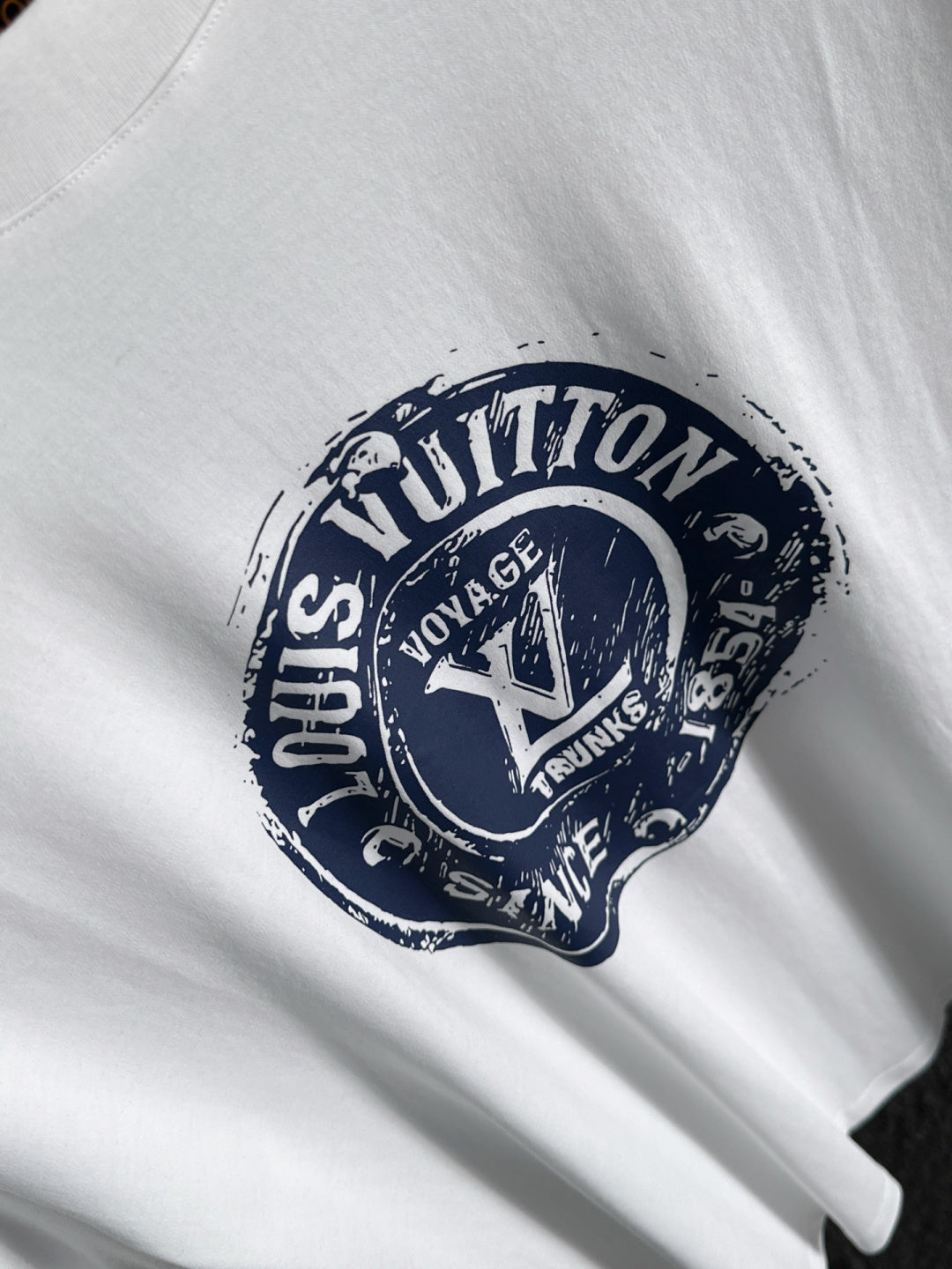 Summer new round neck short sleeved shirt