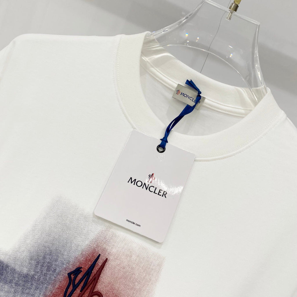 3D color blocked embroidery 🪡 Letter LOGO Phantom Spray Printed T-shirt