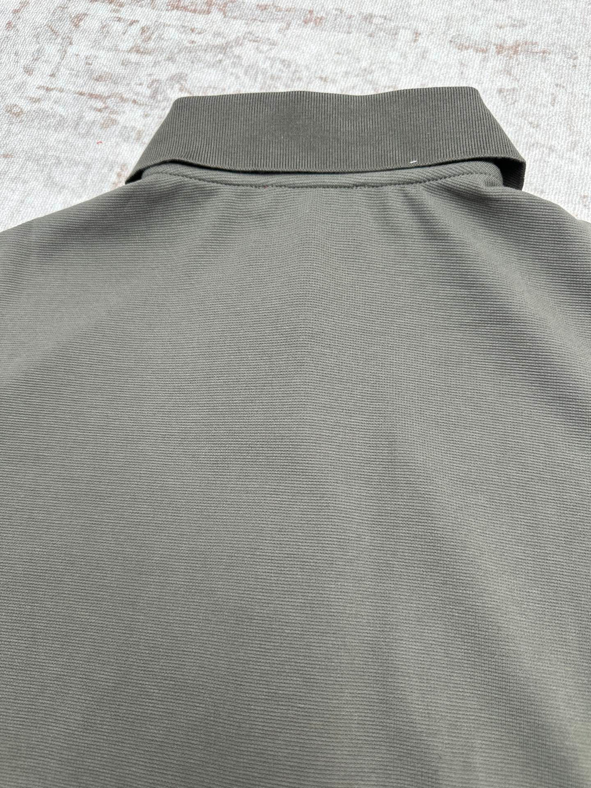 Cotton mesh embroidered short sleeved shirt