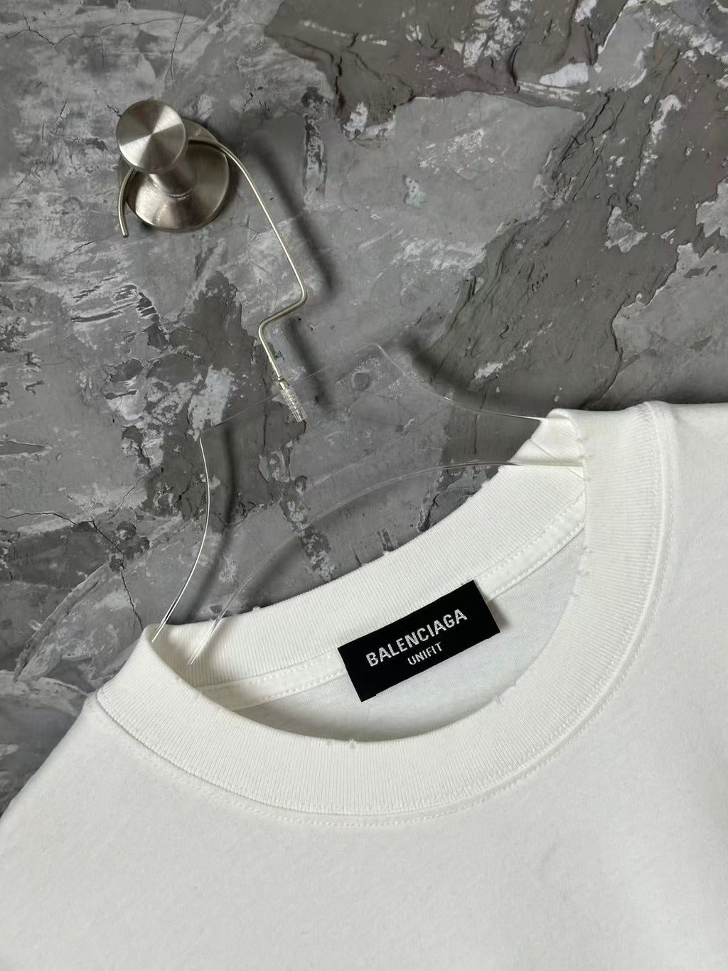 Loose fit version Unisex short sleeved t-shirt