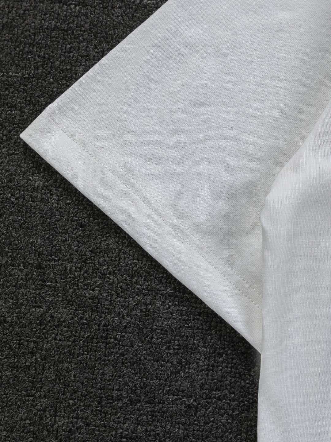 Multi element micro chapter letters 🪡 Embroidered logo pattern, heavy craftsmanship, unisex short sleeved t-shirt