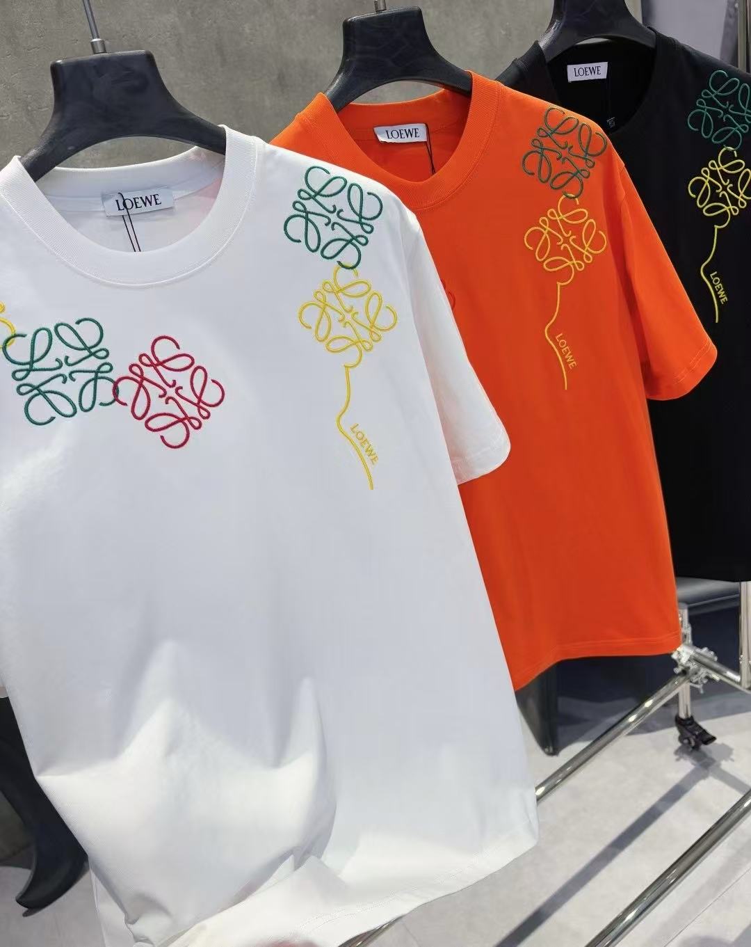 Three-Color Embroidery T-Shirt