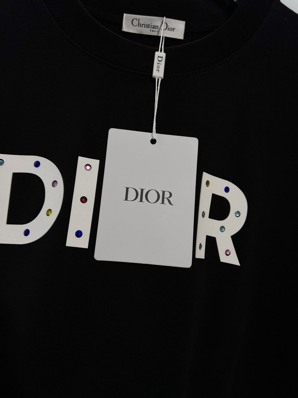 Colorful diamond embellished offset letter round neck T-shirt