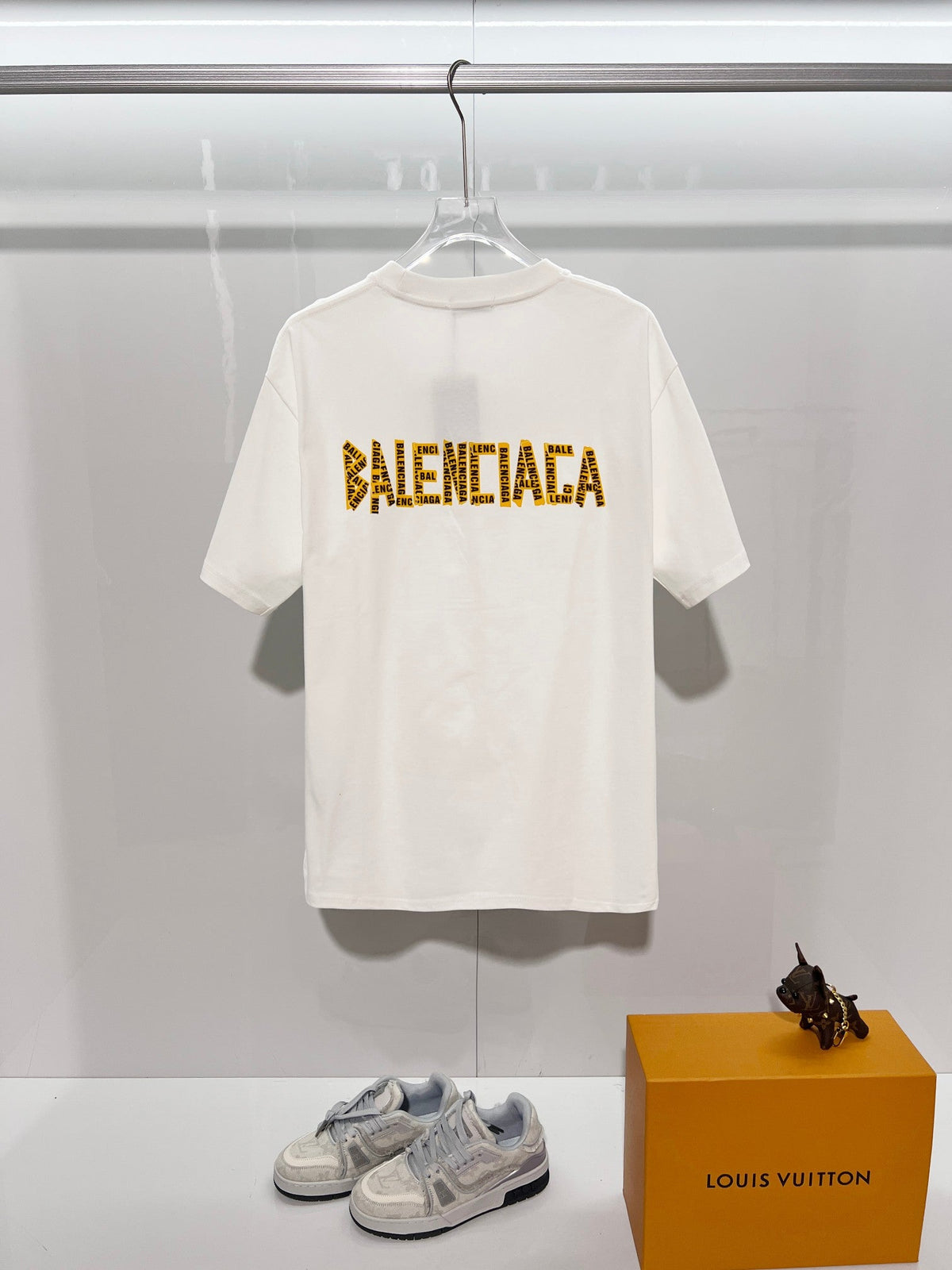 Chest patch splicing yellow adhesive tape offset letter round neck T-shirt