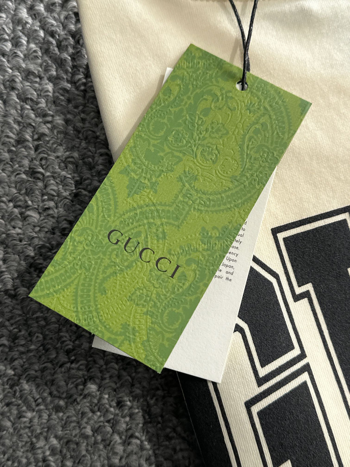Back plush letter logo short sleeved t-shirt
