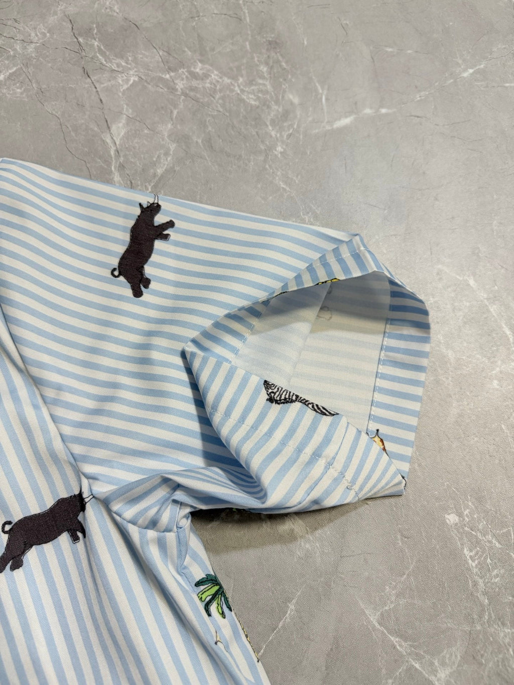 New striped short sleeved shirt decoration