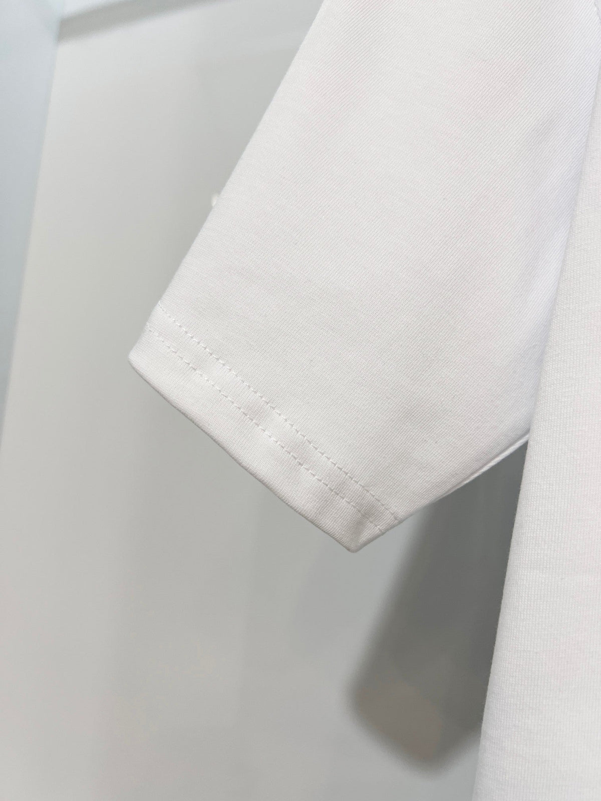 New silver letter short shirt