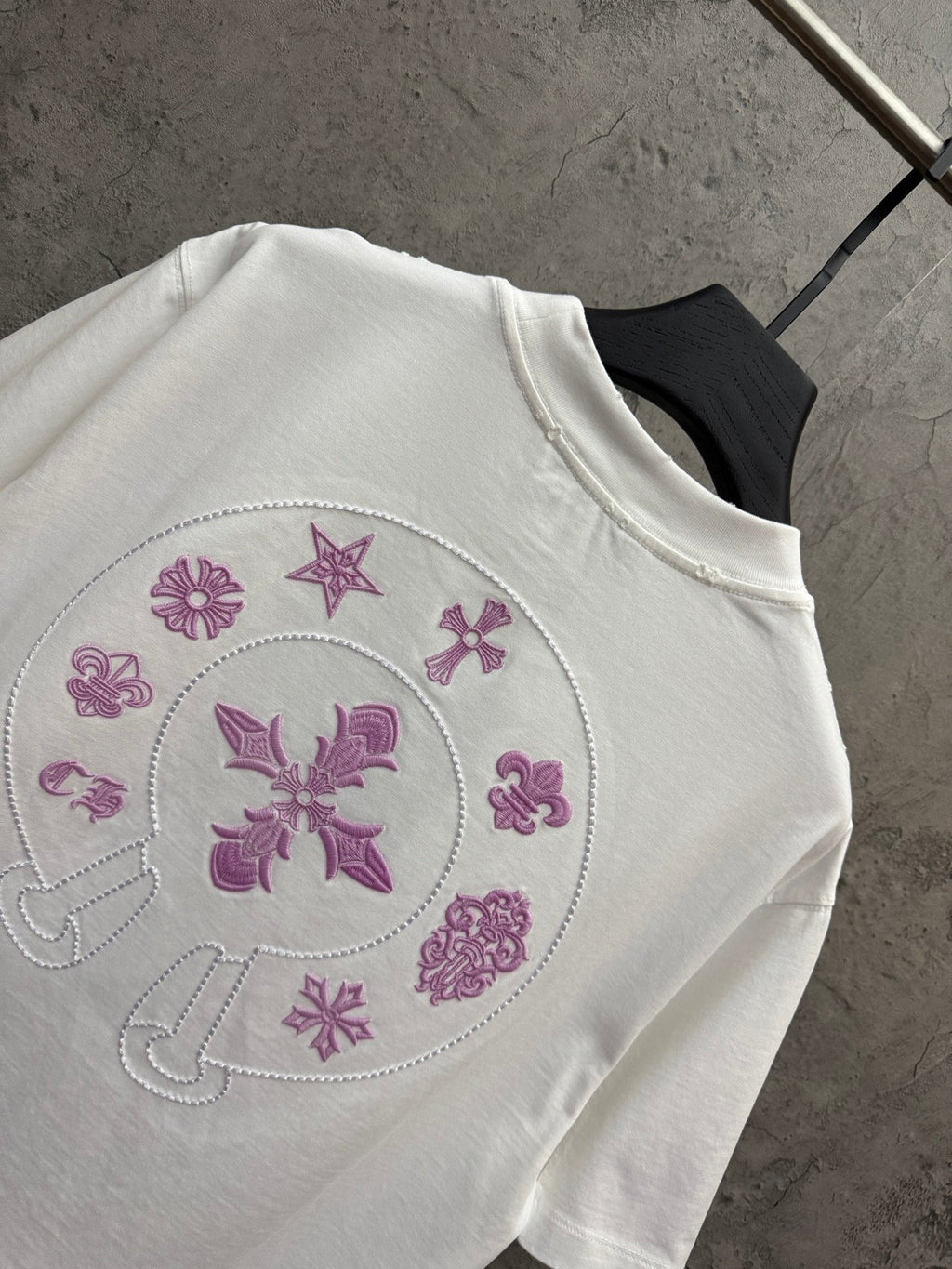 3D Embroidery UV Color Changing Short Sleeve