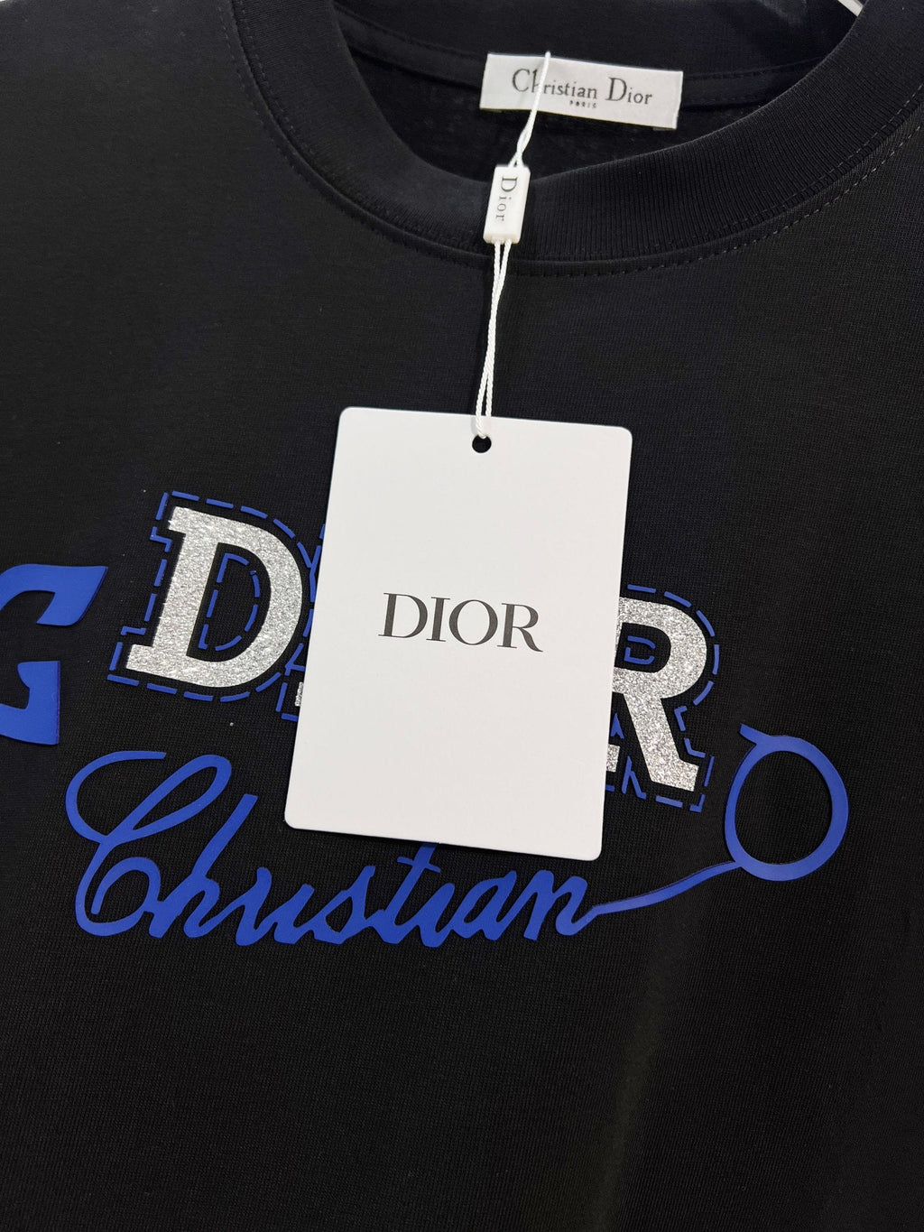 Matte splicing offset letter round neck T-shirt