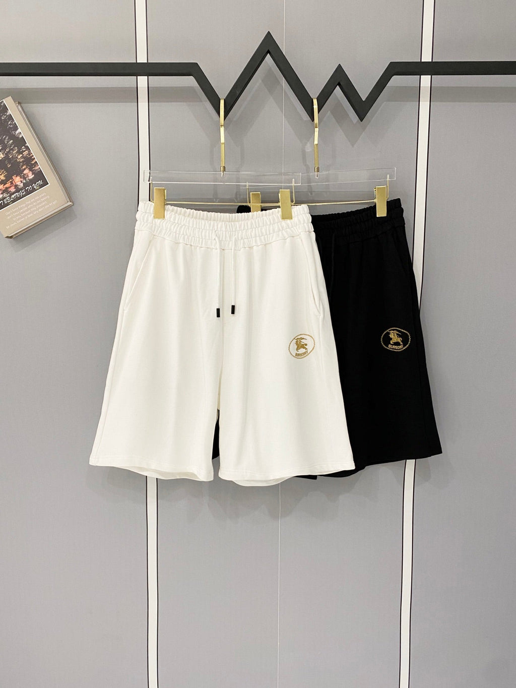 Classic letter embroidered casual shorts