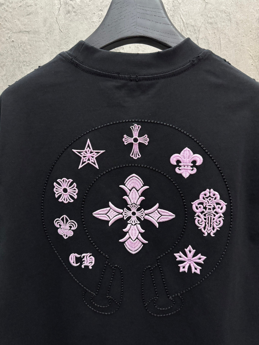 3D Embroidery UV Color Changing Short Sleeve