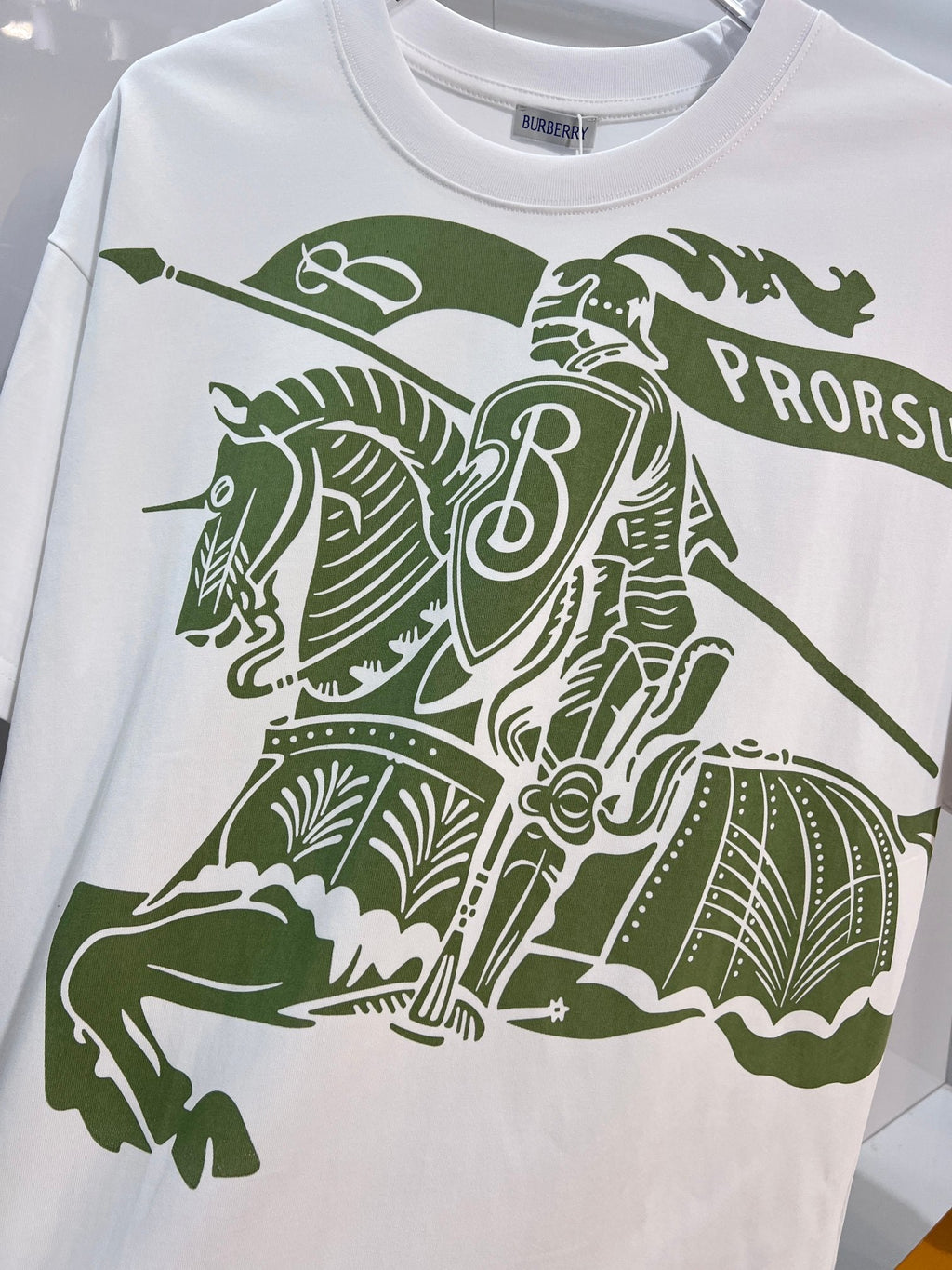 Front 3D printed horse offset letter round neck T-shirt