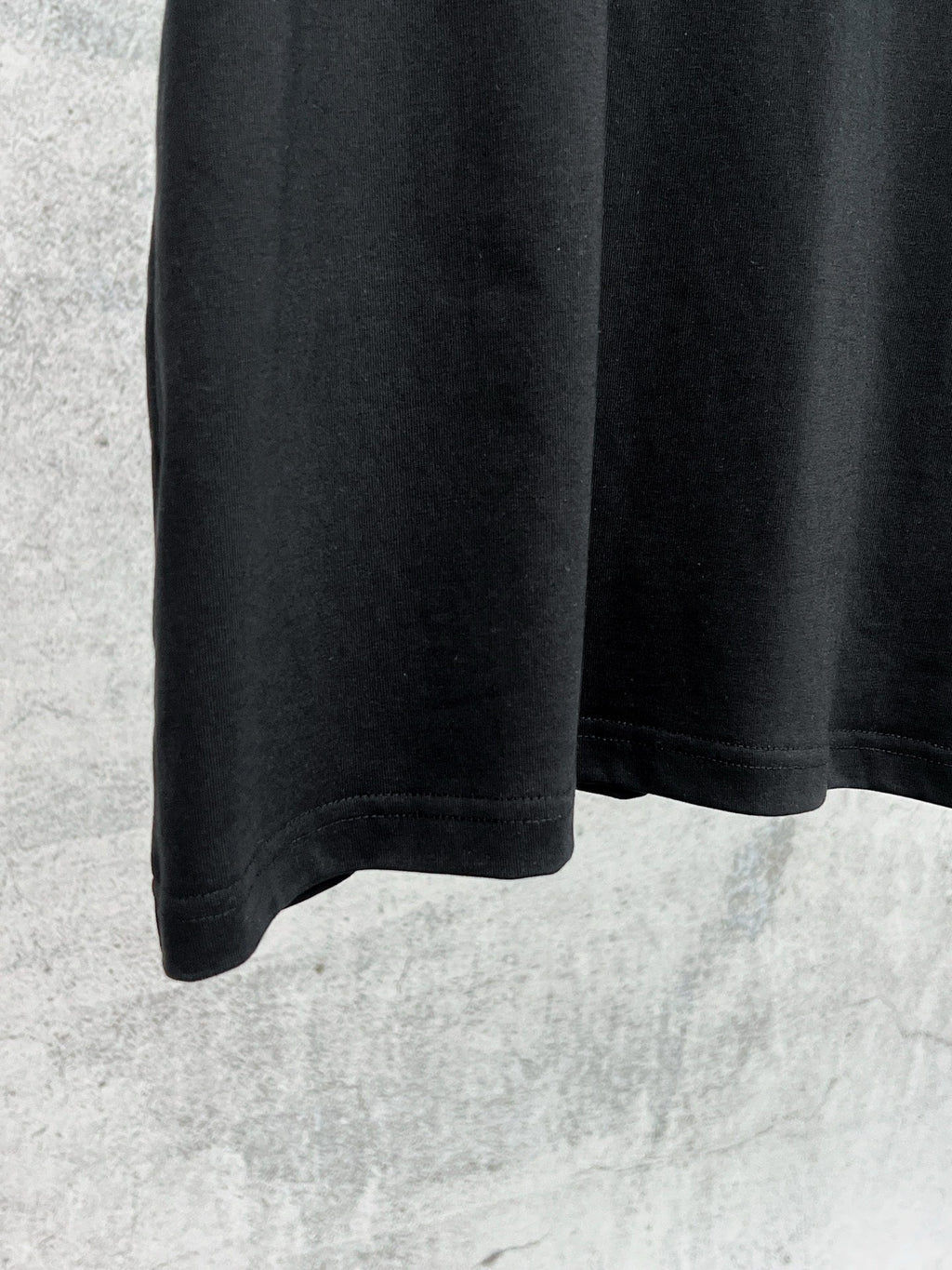 New Front Retro Badge Icon Printed T-shirt