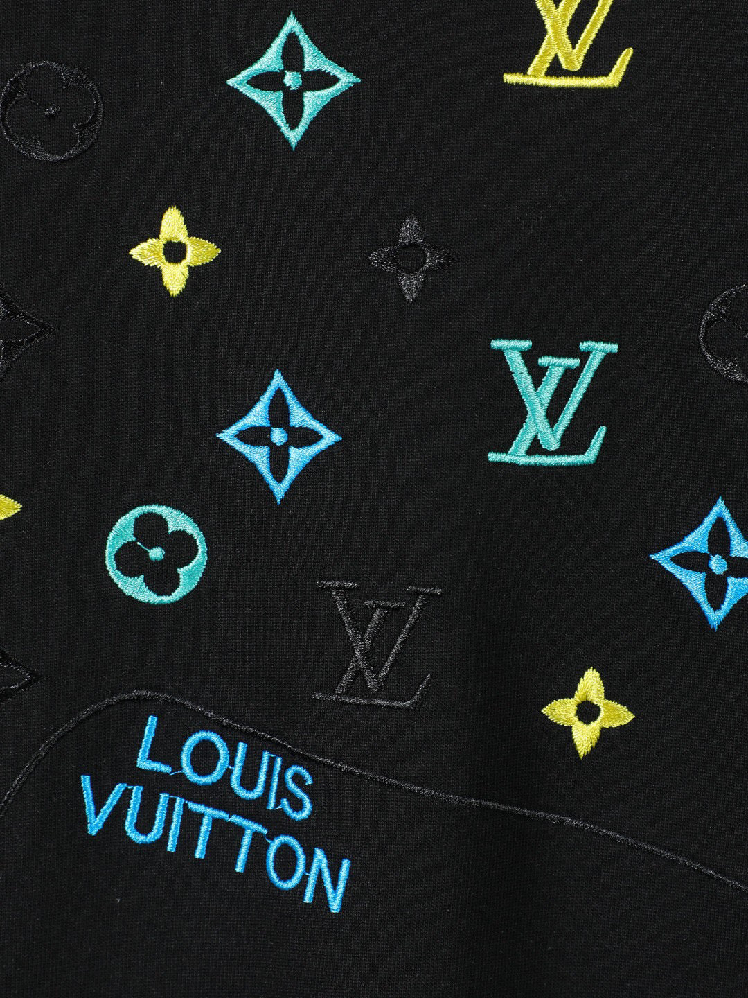 Contrast embroidered short sleeved shirt
