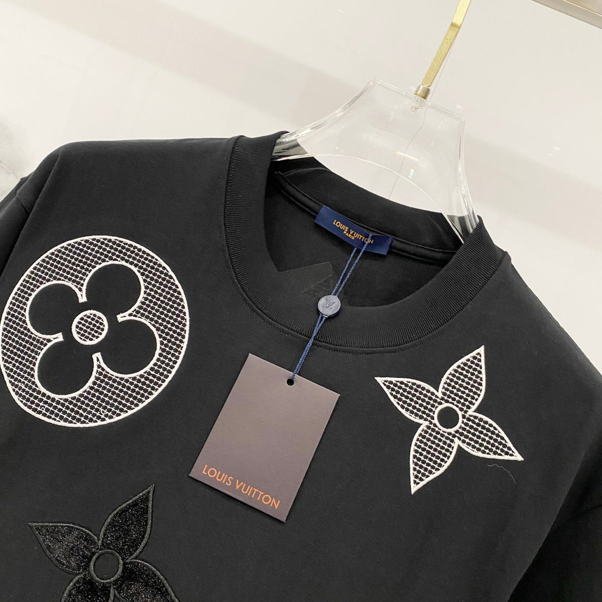 four-leaf clover 🍀 Alphabet grid embroidery 🪡 Logo T-shirt