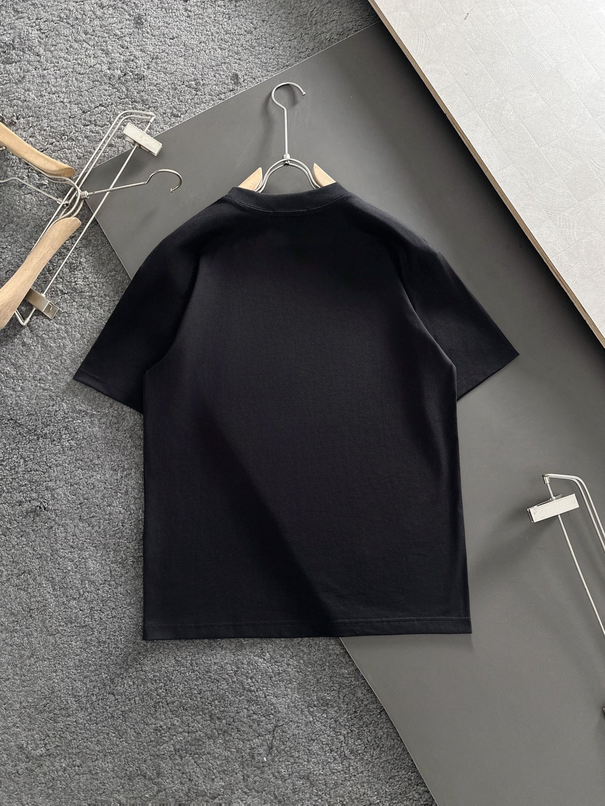 Latest printed short sleeves