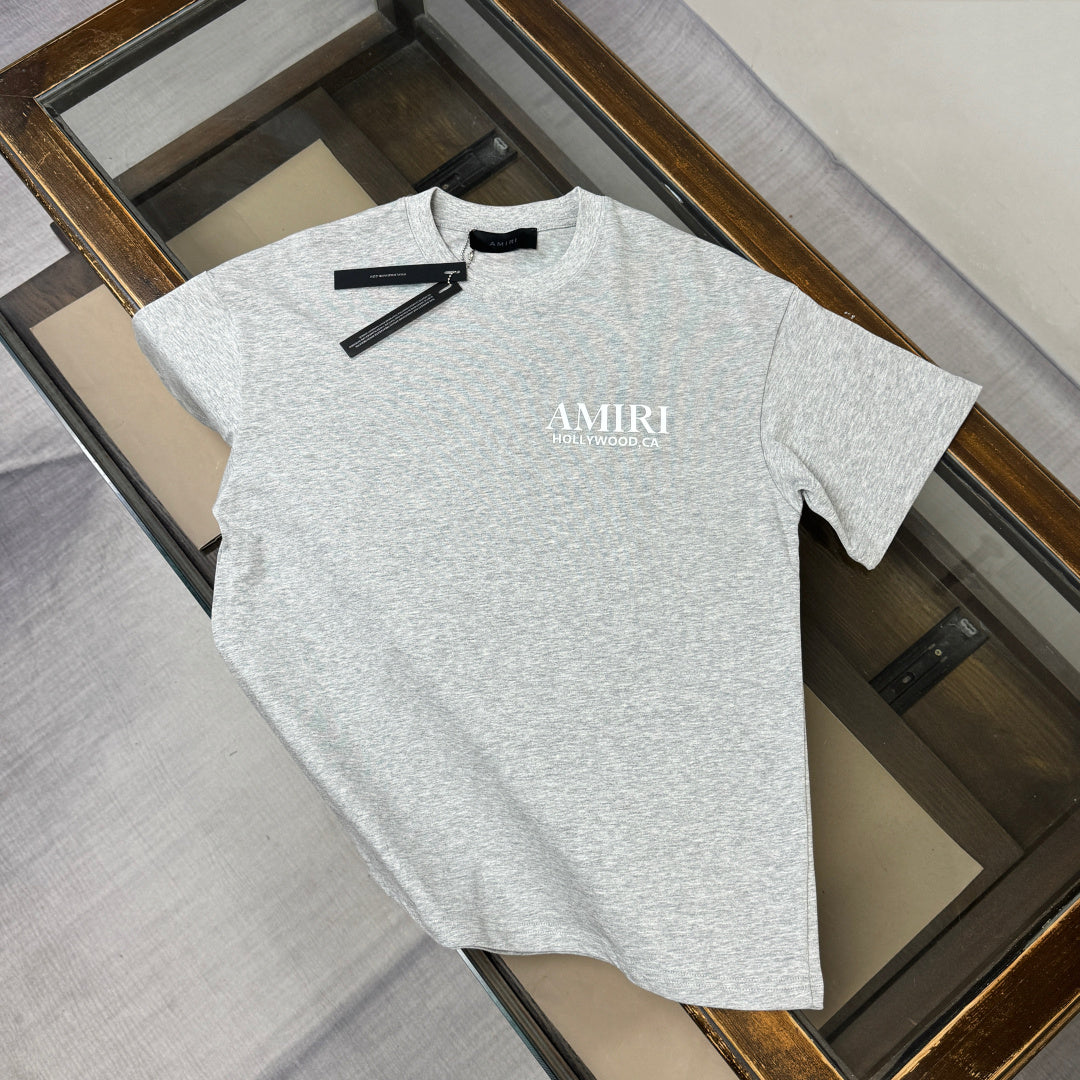 Latest short sleeved round neck T-shirt