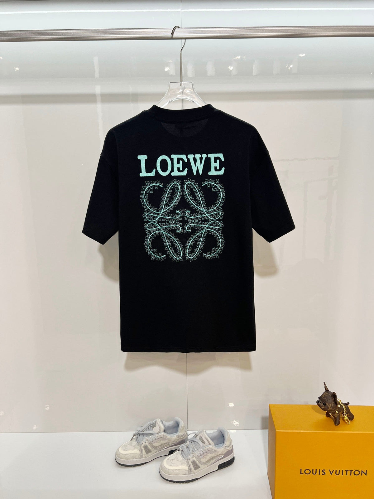 Embroidered letter t-shirt with front and back vines