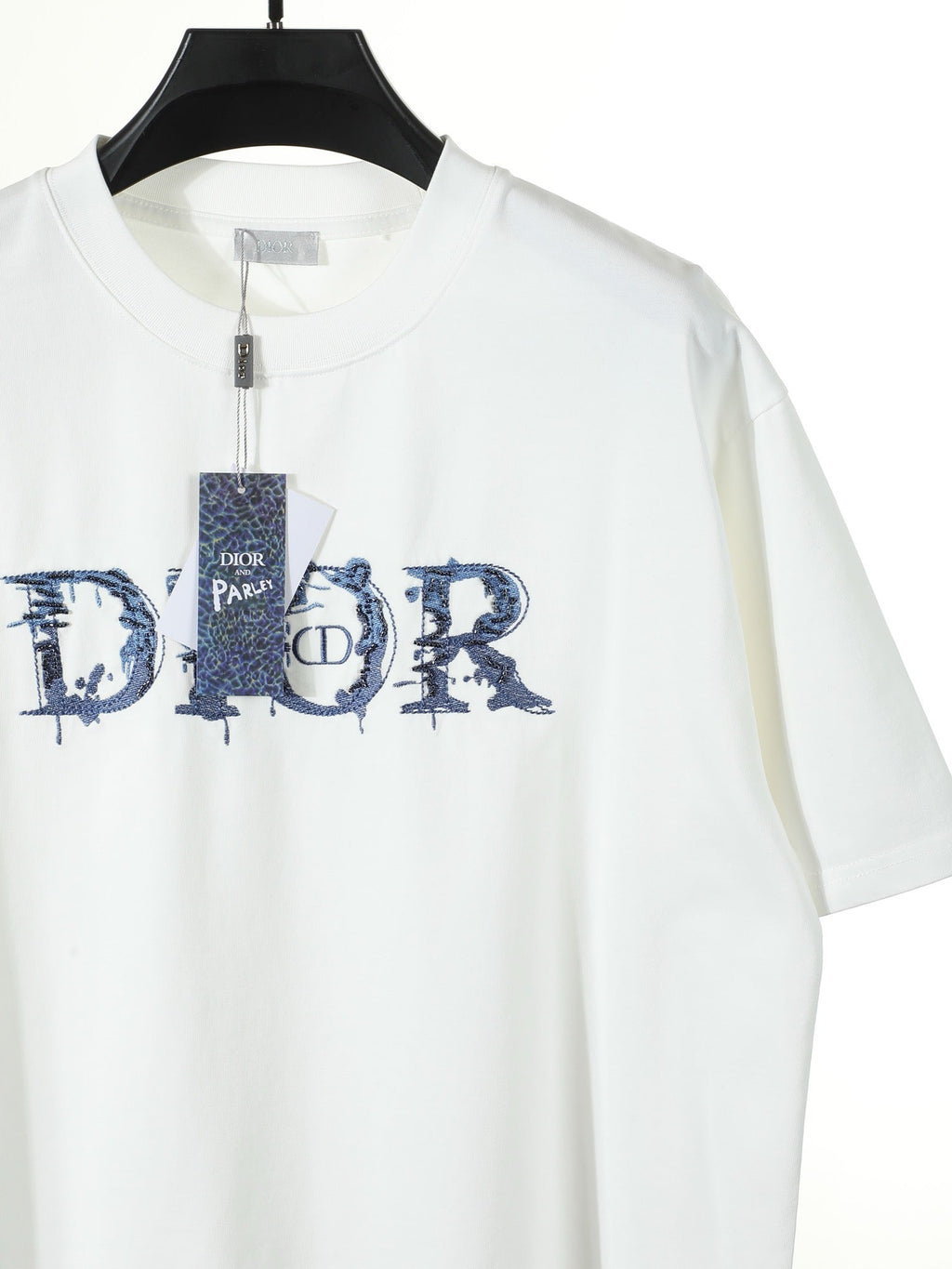 Embroidered T-shirt with floral letter stickers on the chest