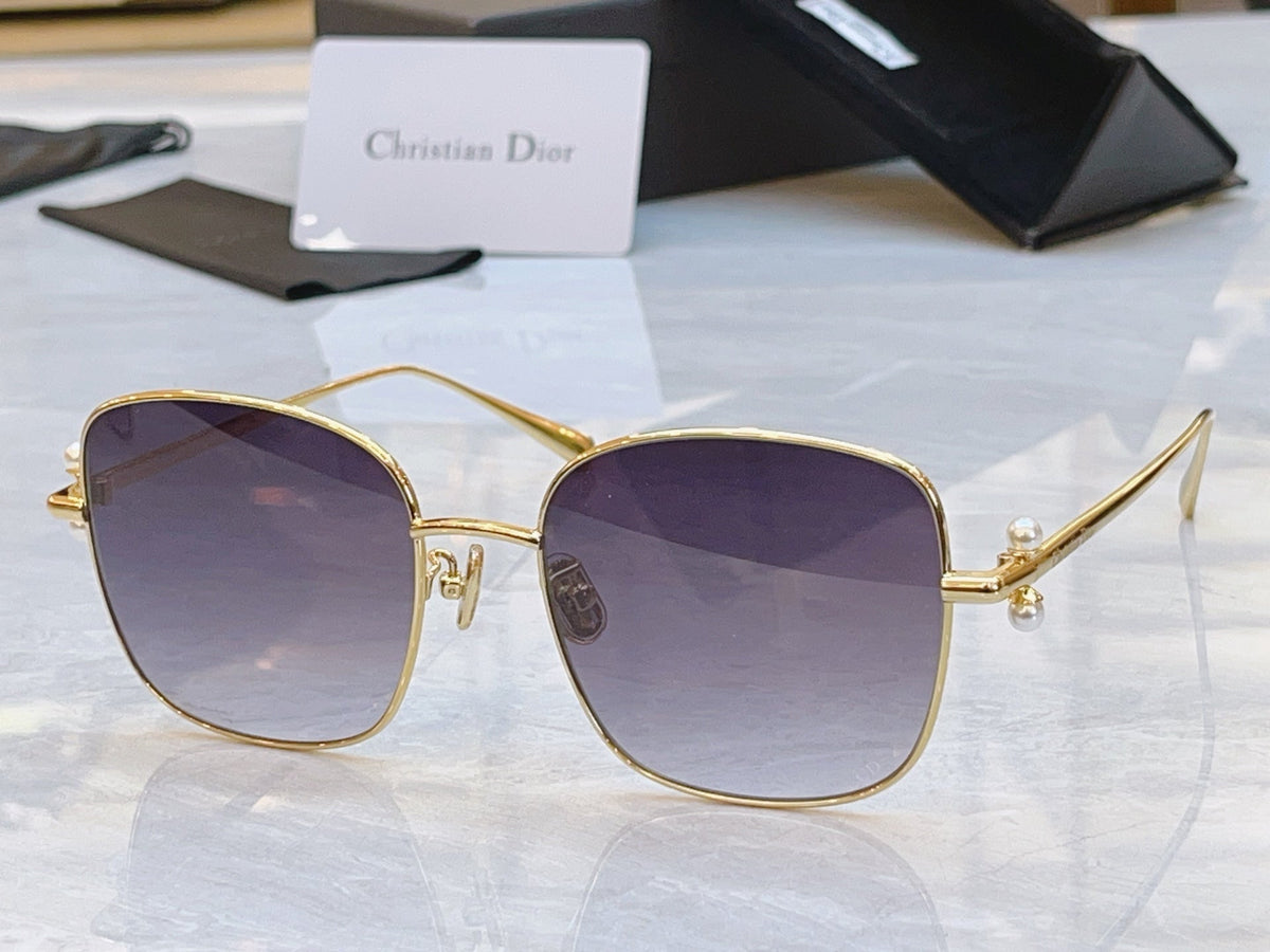 Metal framed sunglasses