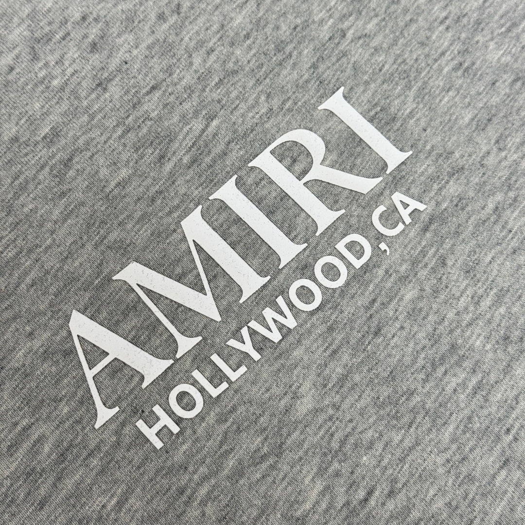 Latest short sleeved round neck T-shirt