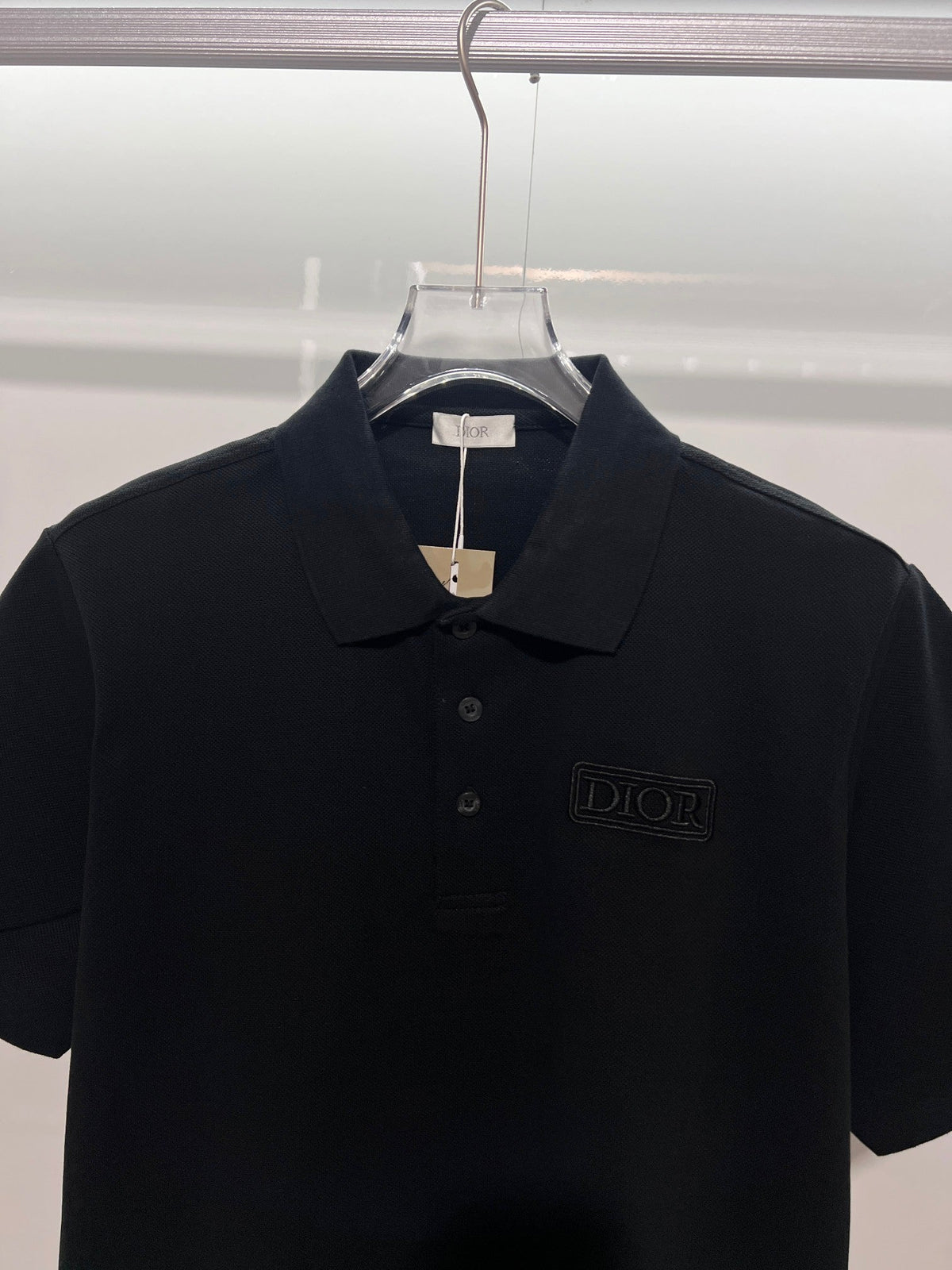 Solid color chest embroidered small letter polo shirt