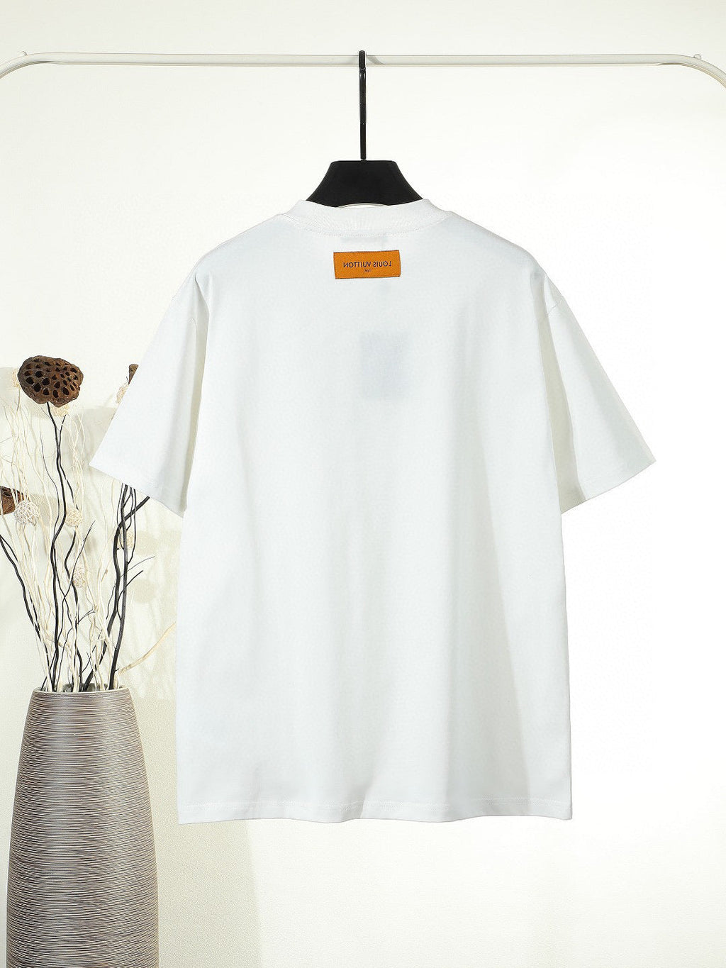 Contrast embroidered short sleeved shirt