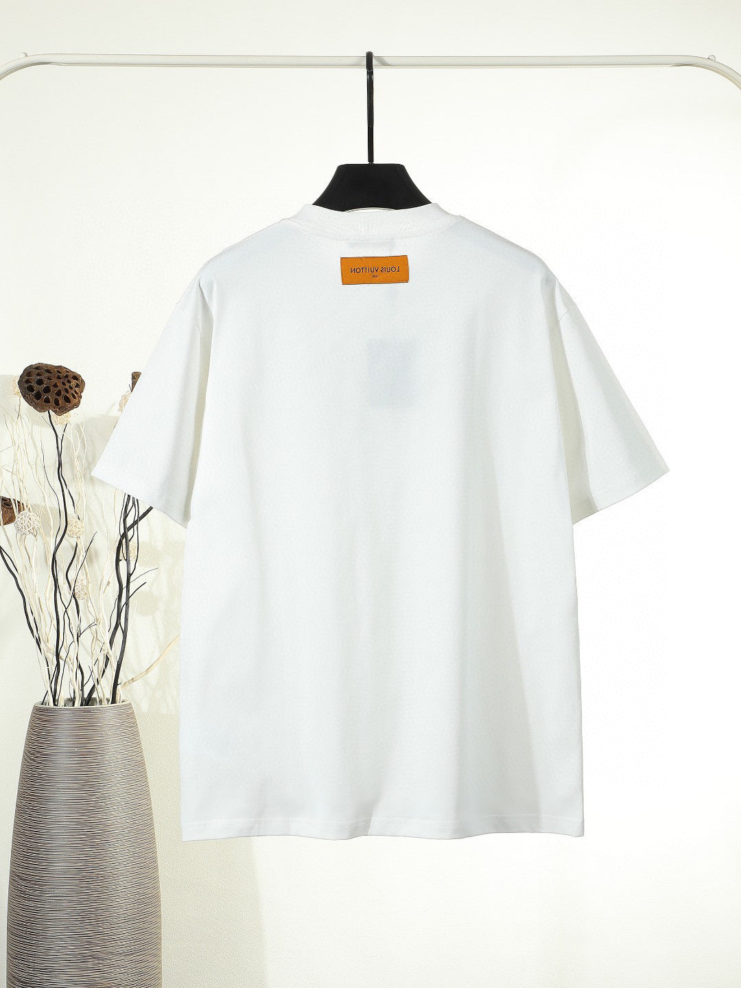 Contrast embroidered short sleeved shirt