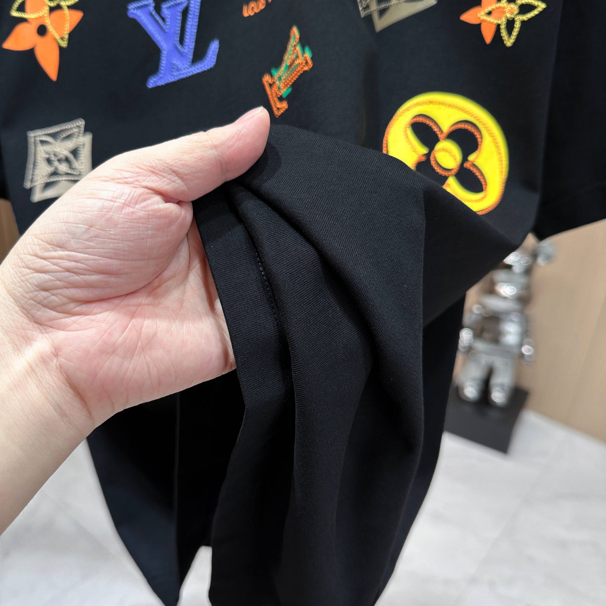 Spring and summer new embroidered round neck short sleeved T-shirt